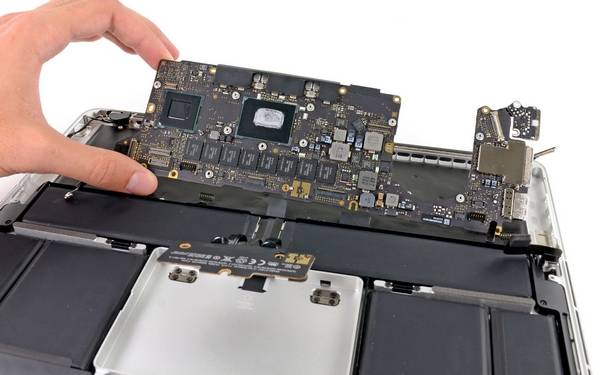 thay main macbook ưu nhược điểm